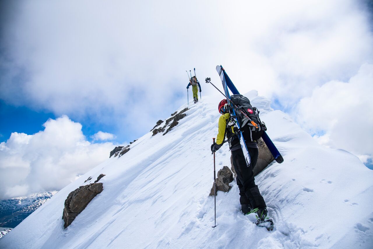 Comment Mettre Des Couteaux Ski De Rando [Ski de Rando] Comment bien porter ses skis ? - Approach Outdoor